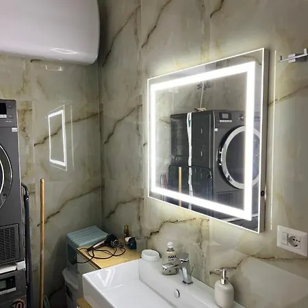 Apartment Experience New Bazaar 02